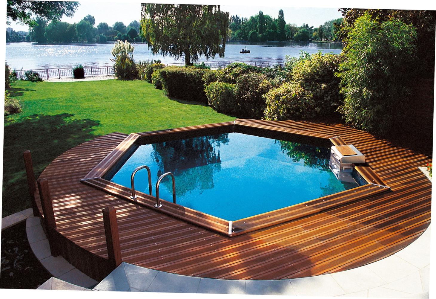 Opter pour une piscine enterrée pour un décor parfait du jardin