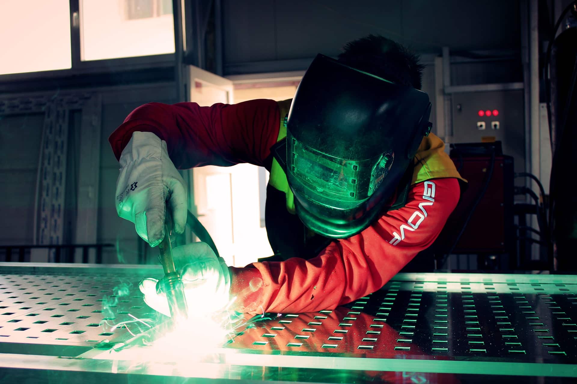 Quelle peinture pour votre portail aluminium ?