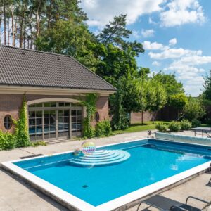 Aménagement d’une piscine : conseils pour un espace détente réussi